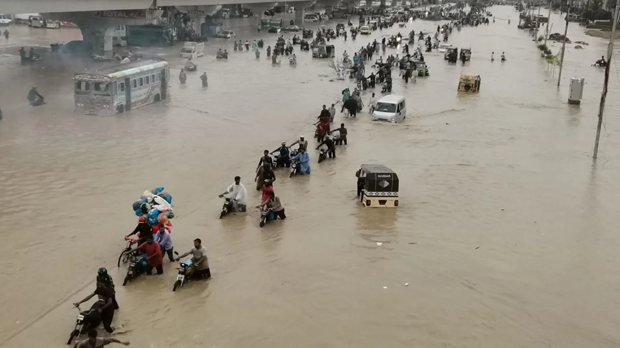 Pakistanda şiddətli yağışlar 11 nəfərin həyatına son qoydu