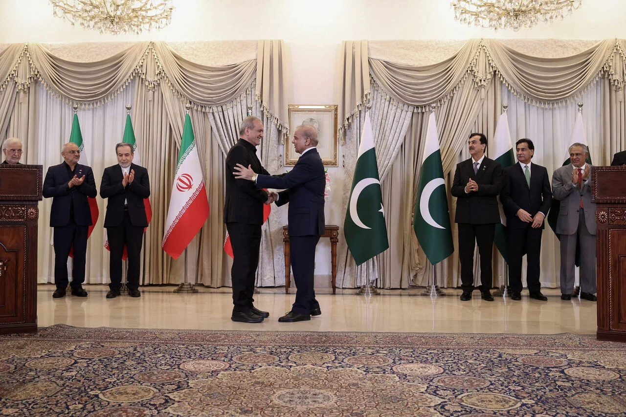 Pakistanlı ekspert: Tehranla sabit münasibətlər İslamabadın strateji hədəfidir