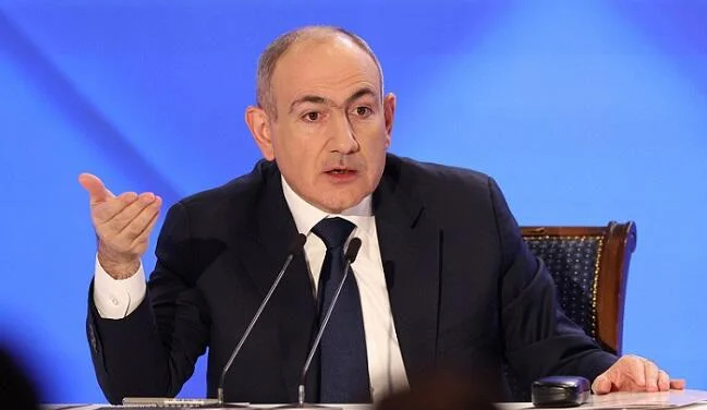 Paşinyan məzuniyyətə çıxır