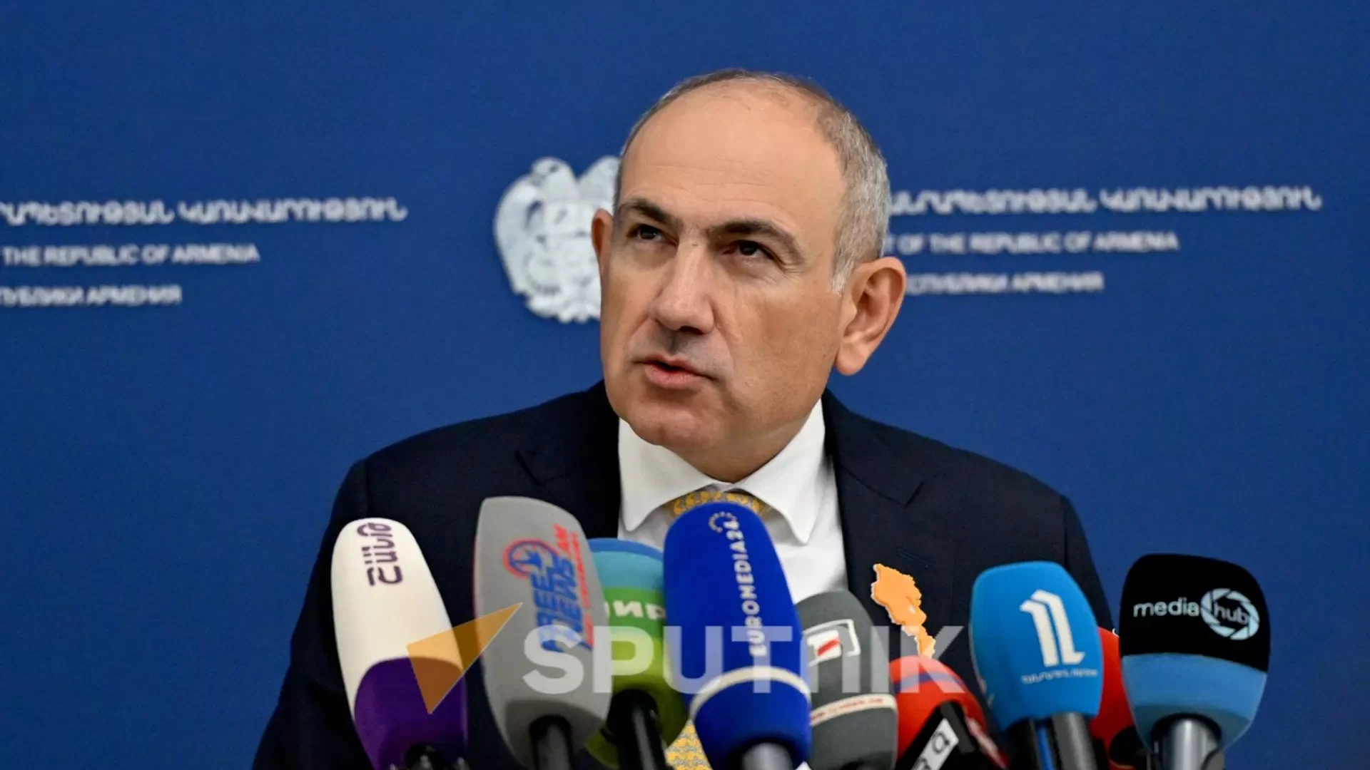 Paşinyan Putin və Əliyevlə görüş ehtimalını istisna etməyib