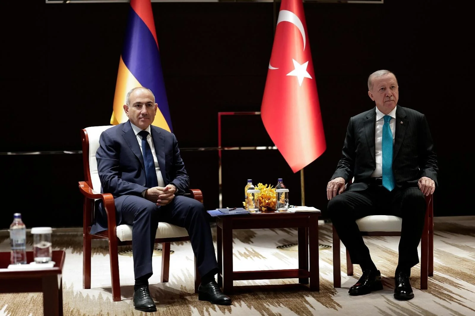 Paşinyan və Ərdoğan hansı məsələləri müzakirə etdi? - Təfərrüatlar