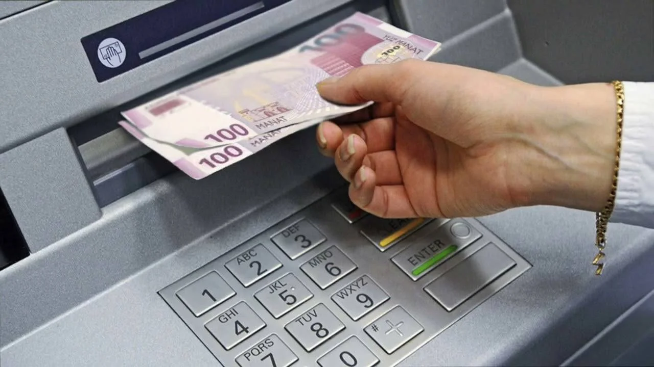 Pensiya və maaşları istənilən bankdan almaq mümkün olacaq