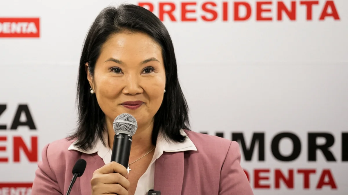 Peruda prezident seçkiləri: Keiko Fuximori rəqibini geridə qoydu