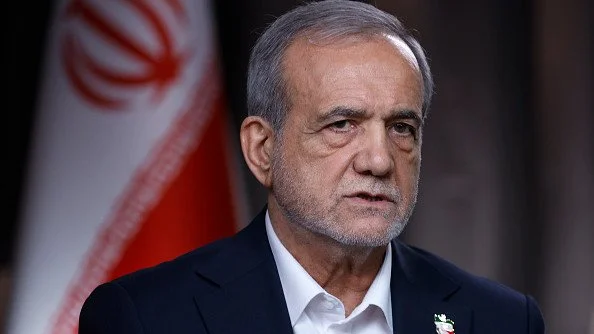 Pezeşkian bütün gücü ilə yoluna davam edəcəyini açıqladı
