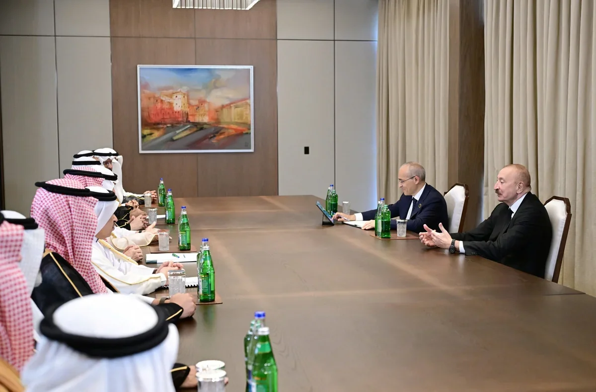 President Ilham Aliyev receives Arab Coordination Group delegation