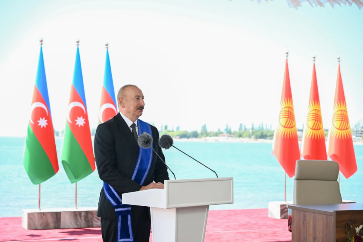 Prezidentlər mətbuata bəyanatlarla çıxış edir