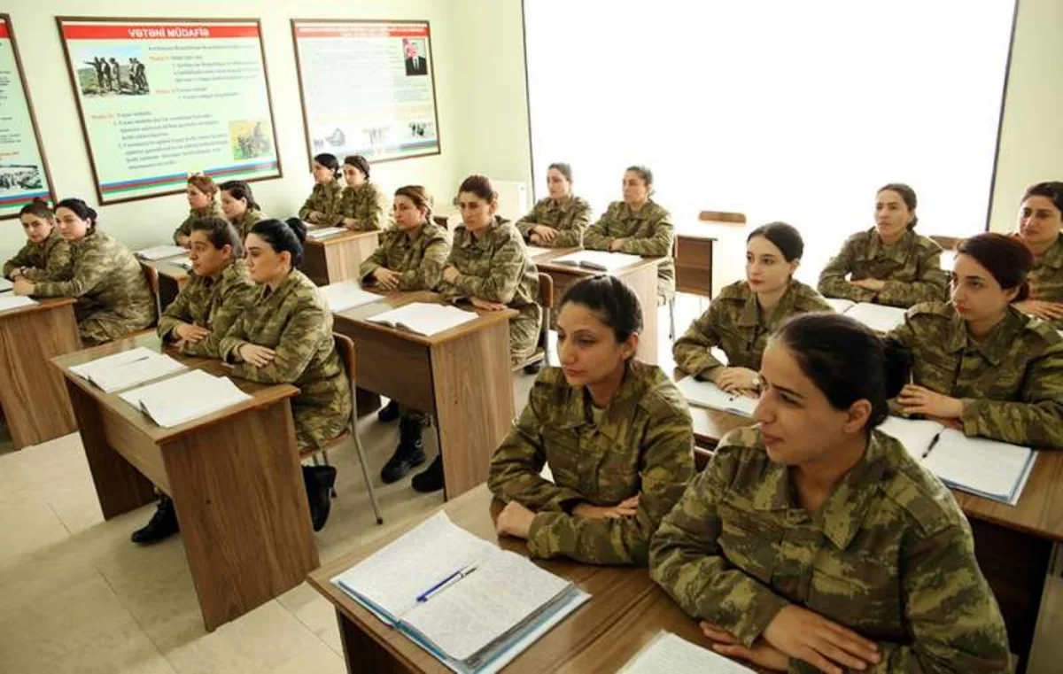 Azerbaijan reduces initial military service term for women