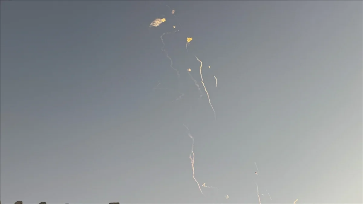 Qətər Müdafiə Nazirliyi raket hücumunu dəf etdiyini açıqladı