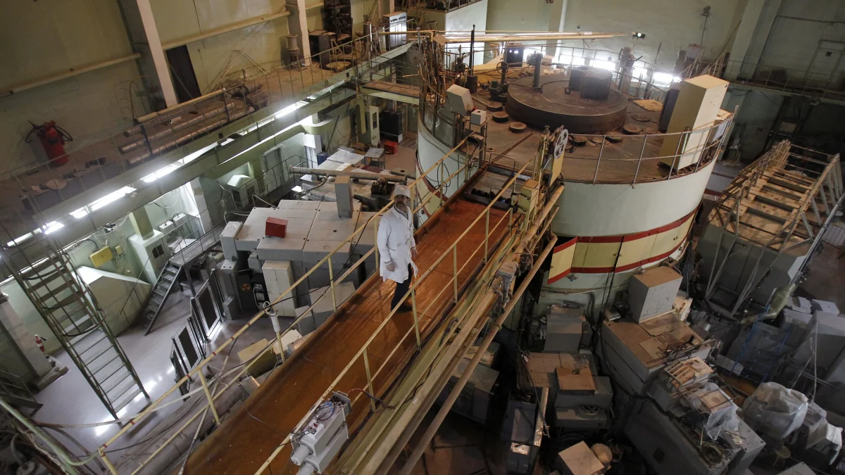 Rusiya kəşfiyyatı: Britaniya və Fransa Ukraynanı nüvə silahı ilə təmin etməyi planlaşdırır