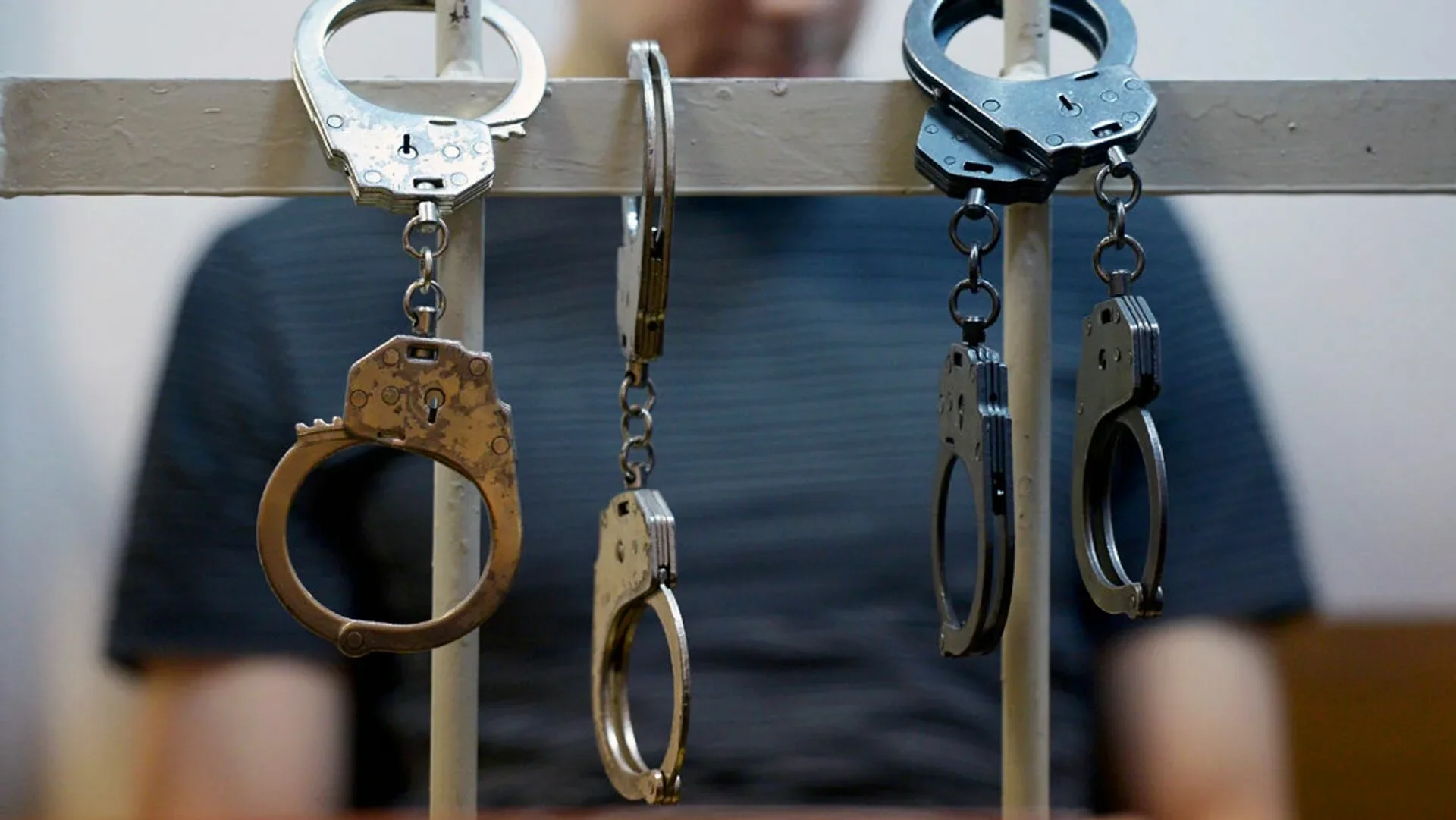 Sabunçuda evdən 6300 dollar oğurlayan şəxs saxlanılıb