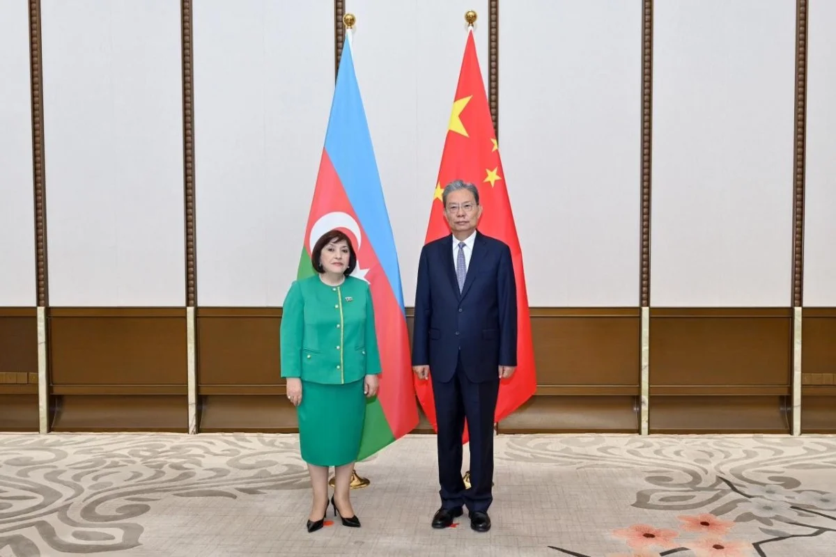 Сахиба Гафарова встретилась с главой парламента Китая