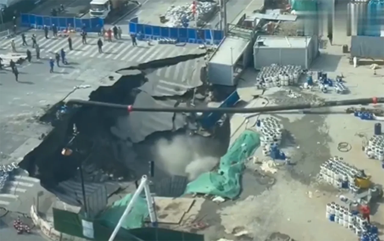Road collapses in Shanghai during metro construction