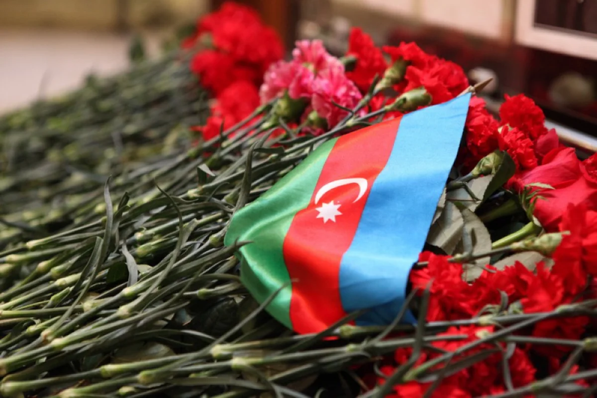 Şəhid olmuş hərbi qulluqçular və mülki işçilər təltif olunub