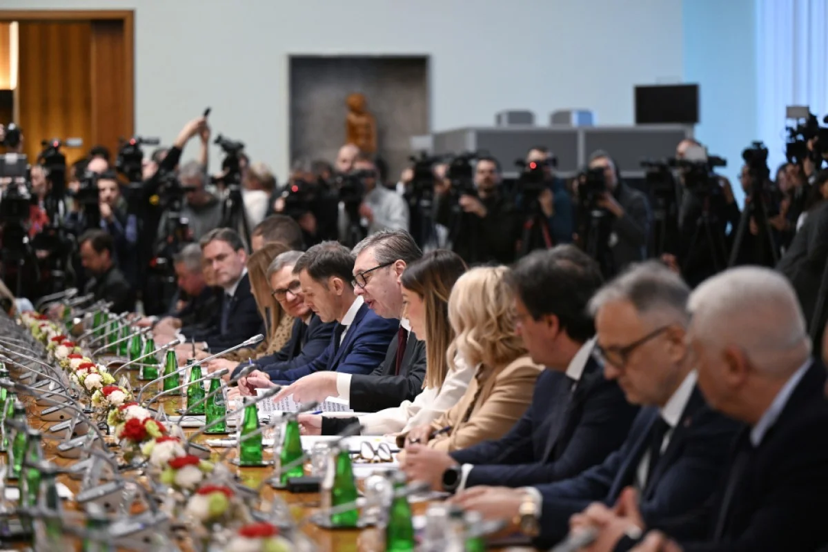 Serbiya Prezidenti: Dostum İlham Əliyevdən çox şeyi öyrənirəm