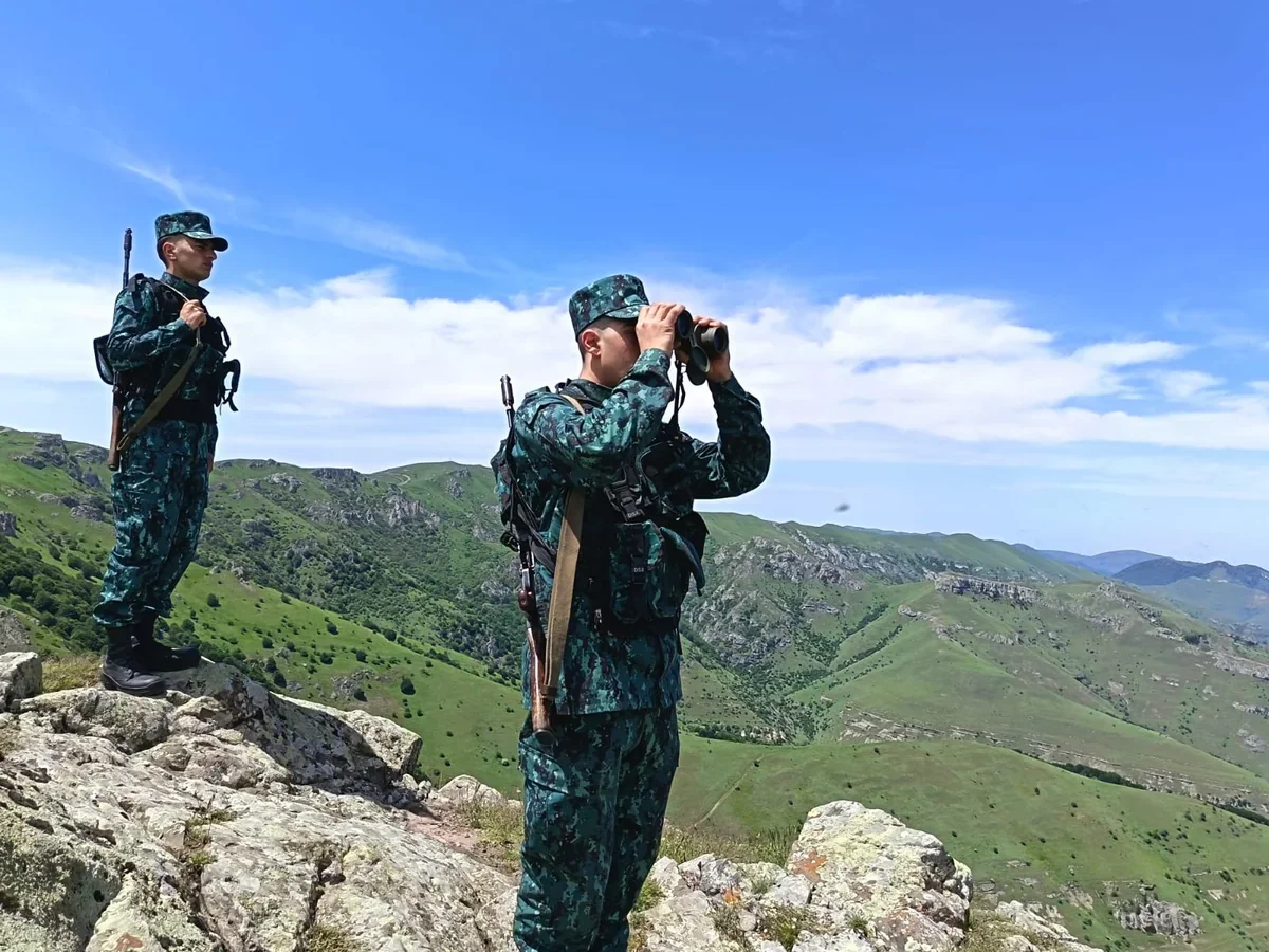 Sərhədçilər sərhəd pozucusuna qarşı silah tətbiq edib