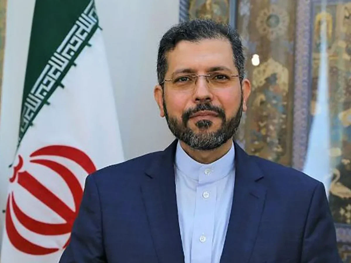 TƏCİLİ: İran Hörmüz boğazında hərəkəti bağlaya bilər - Mina təhlükəsi