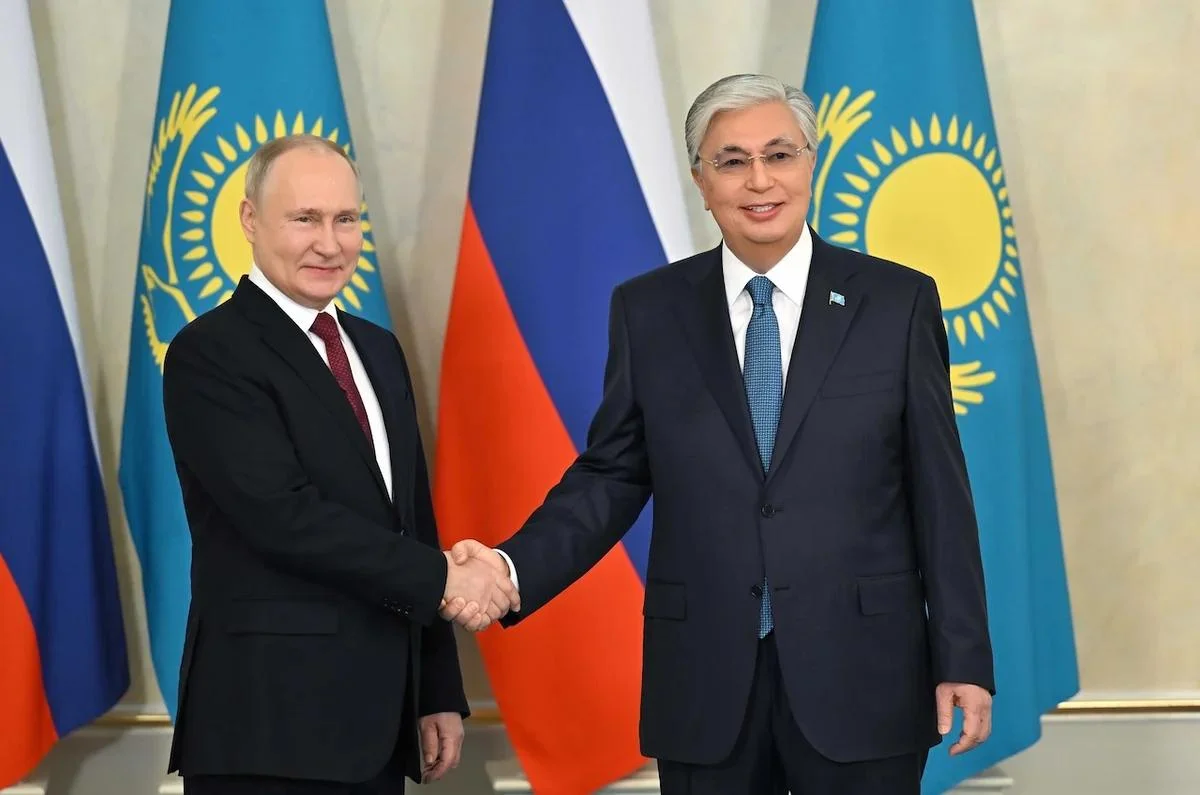 Tokayev və Putin birgə bəyanat imzaladı