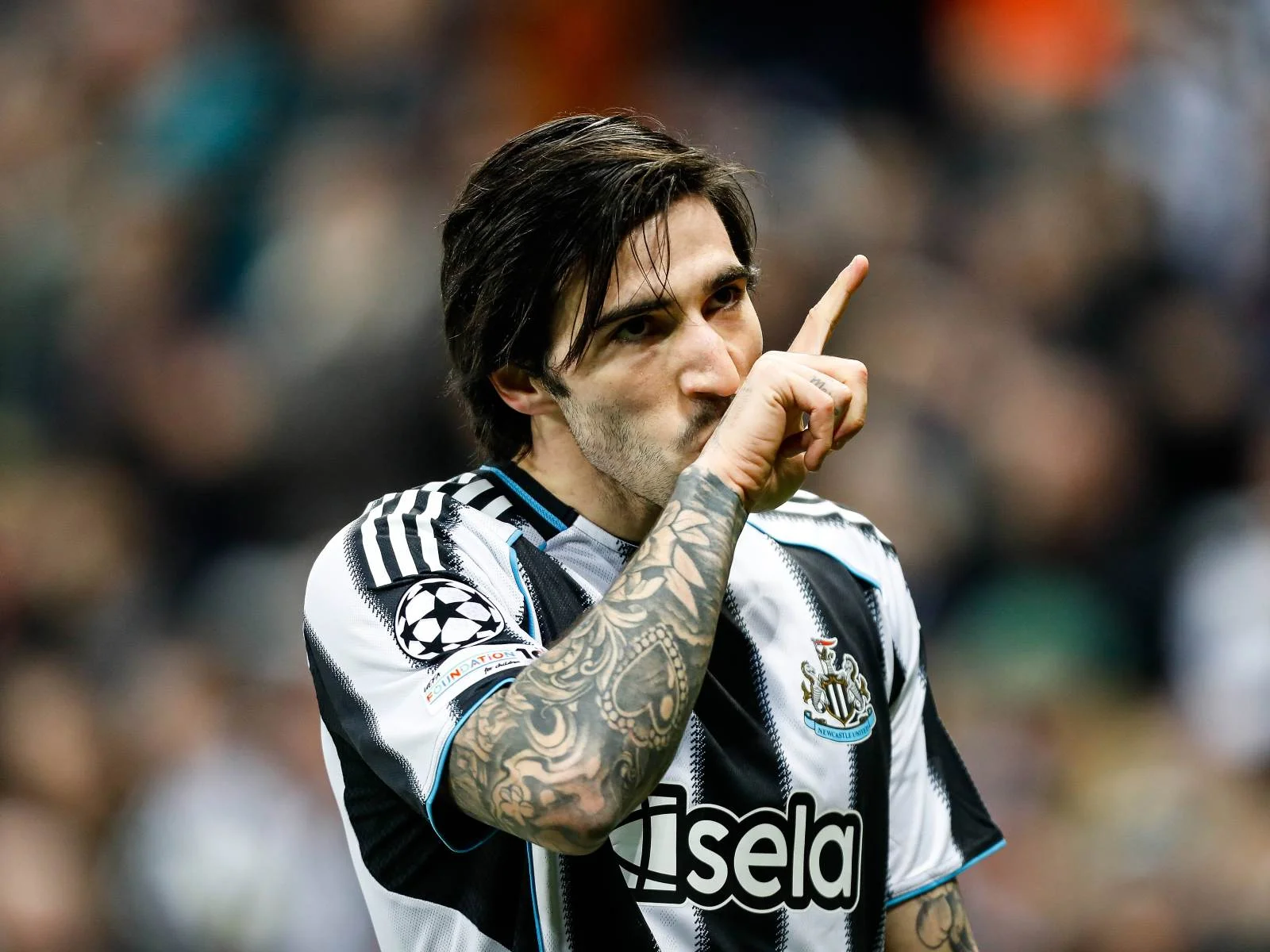 Sandro Tonali to remain in Premier League amid transfer rumors