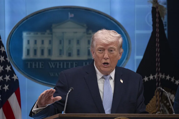 Трамп заявил, что обсуждал с Си Цзиньпином освобождение политзаключённых