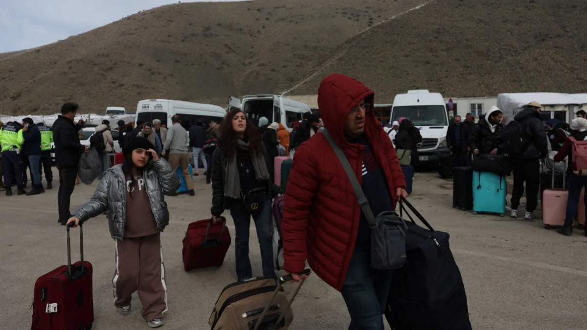 Türkiyə və İran sərhəddə sərnişin keçidini qismən məhdudlaşdırıb