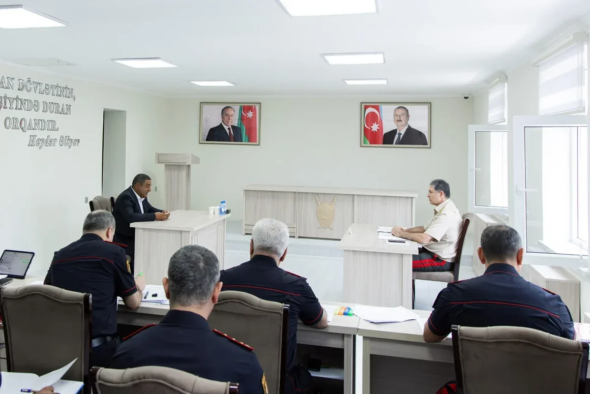Vilayət Eyvazov 2 rayonda rəsmi yoxlama aparıb