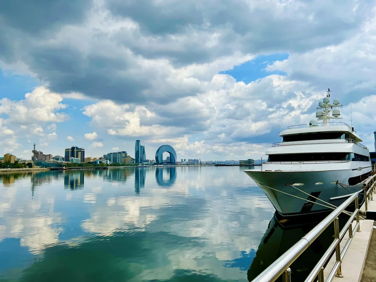 Azerbaijan designates Caspian Sea area for renewable energy