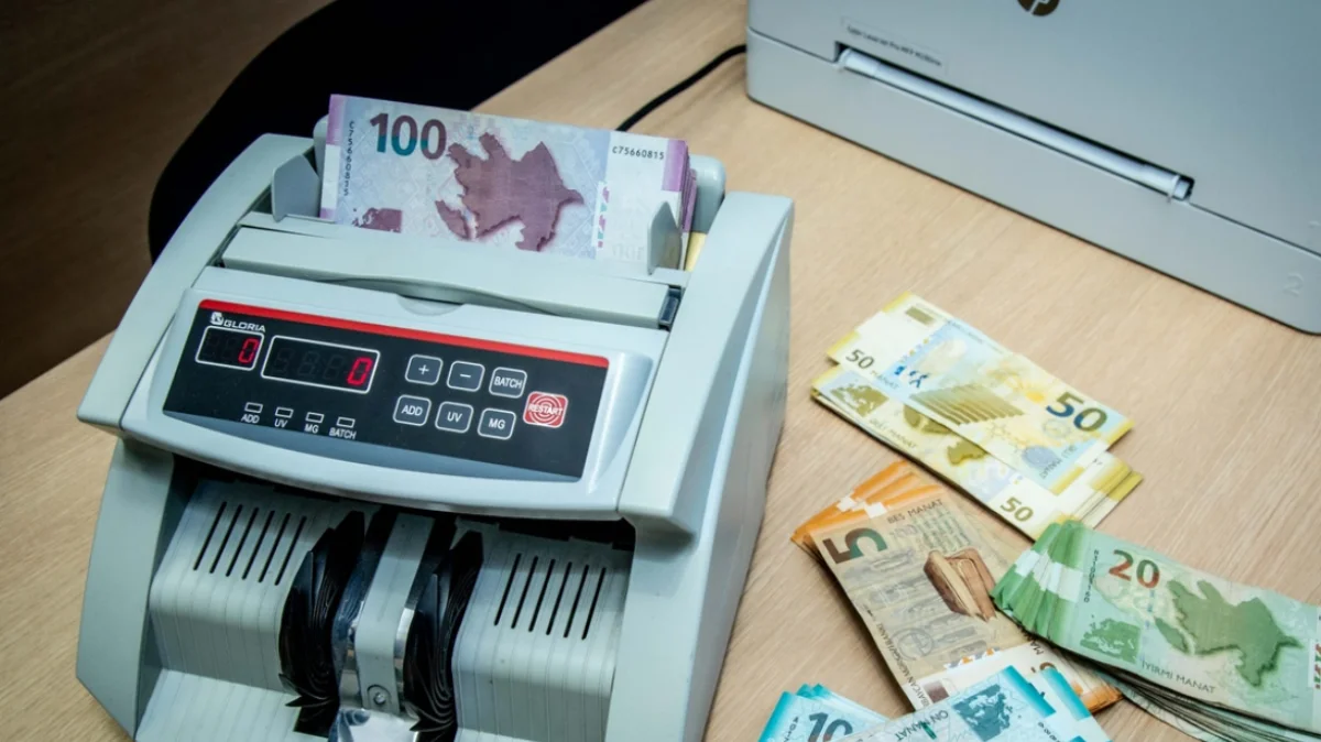 Xəzinə hesabında vəsait kəskin azaldı