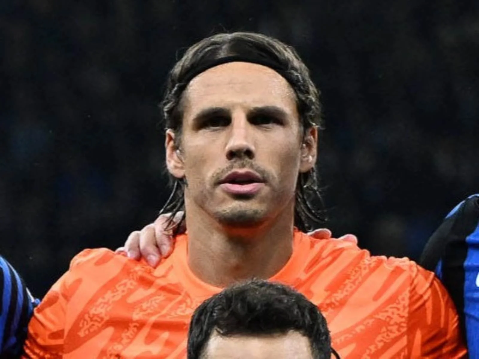 Yann Sommer karyerasını İngiltərə Premyer Liqasında davam etdirə bilər