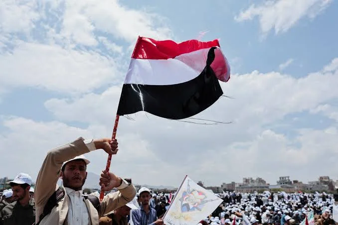 Yemen government forces report 20 airstrikes in Taiz