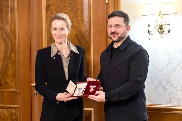 Zelensky awards Kaja Kallas with Order of Princess Olga