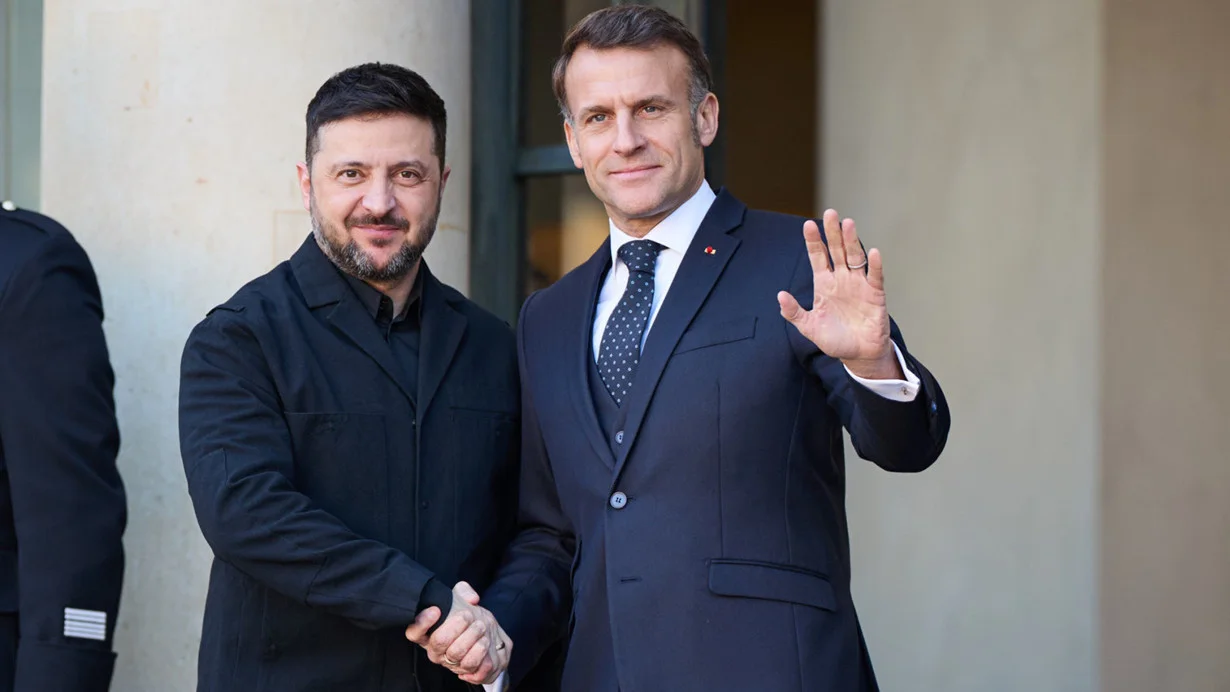 Зеленский обсудил с Макроном ситуацию в Украине и Франции