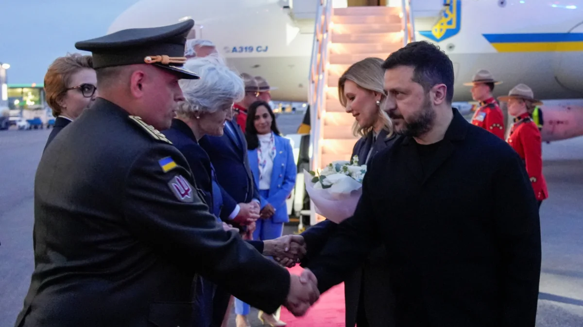 Zelenski: Ukrayna Rusiyada səkkiz obyektə zərbə endirib